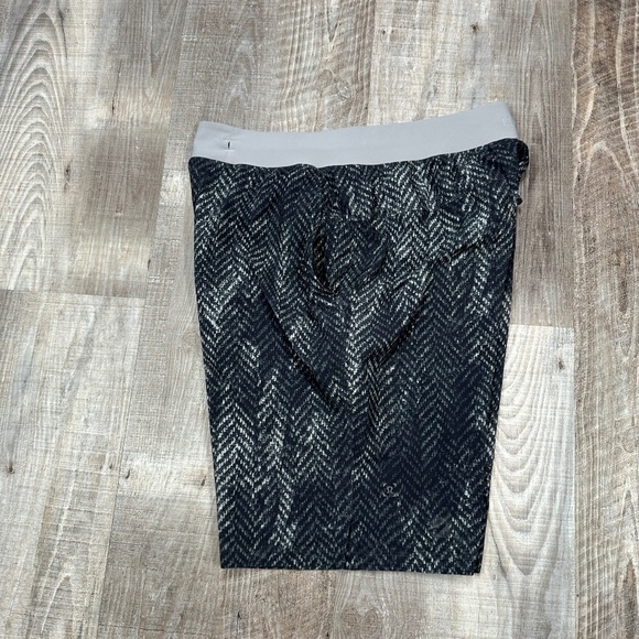 Lululemon T.H.E. Short 9" OOM Liner Bleached Herringbone Multi Men's S - Picture 4 of 13
